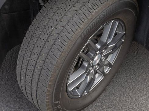 Used 2025 GMC Acadia Elevation image 14