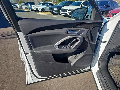 Used 2025 Audi Q5 Premium Plus w/ Premium Plus image 10