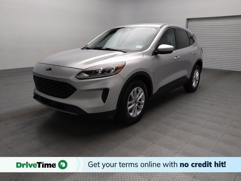 Used 2020 Ford Escape SE image 1