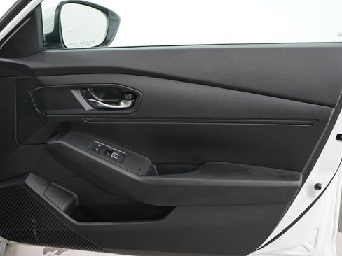 Used 2023 Honda Accord LX image 9