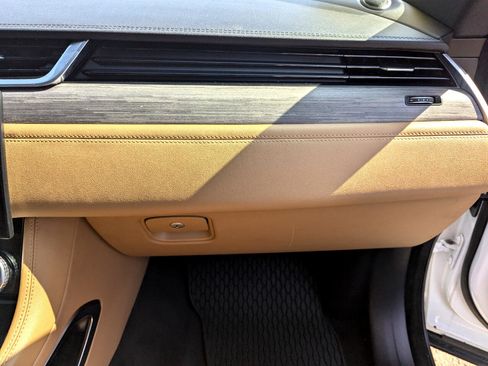 Used 2023 Jaguar F-PACE S image 35