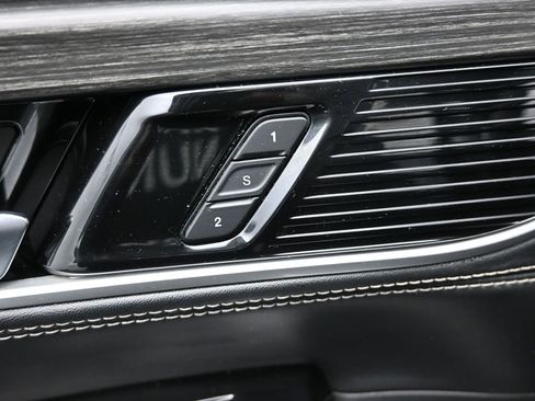 Used 2024 Jeep Wagoneer L Series II w/ Flexible Seating Group image 20