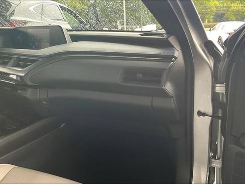 Used 2019 Lexus UX 250h w/ Accessory Package 2 AWD/4WD image 26