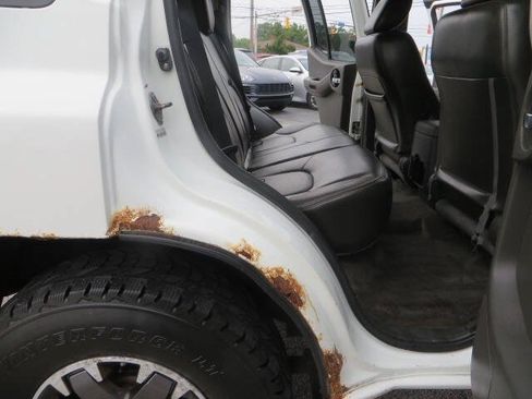 Used 2014 Nissan Xterra PRO-4X w/ Pro-4x Leather Package AWD/4WD image 21
