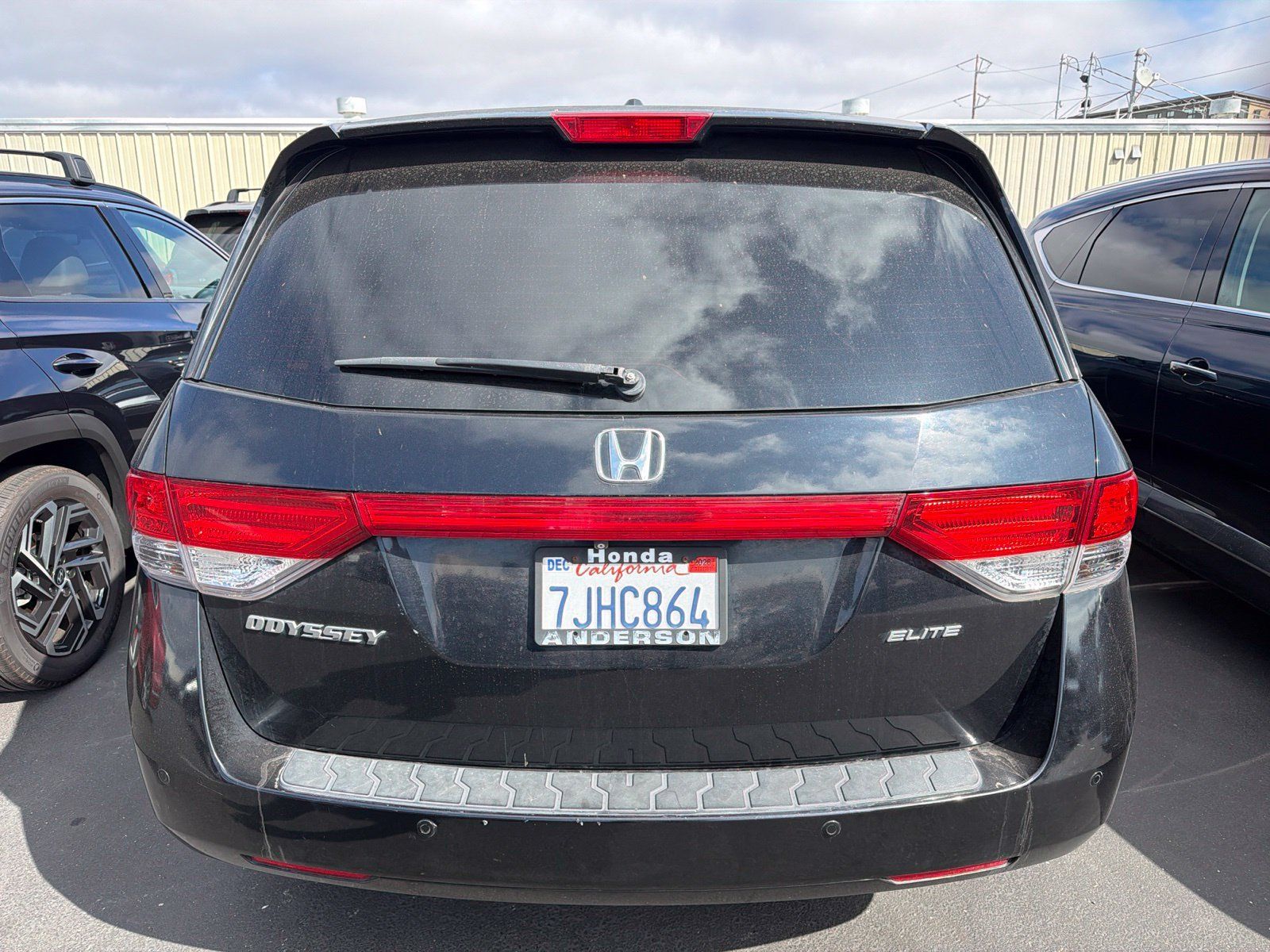 Used 2015 Honda Odyssey Touring Elite image 4