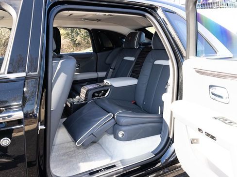 Certified 2021 Rolls-Royce Ghost Extended Wheelbase image 55