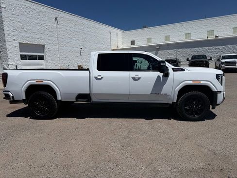 Used 2024 GMC Sierra 3500 AT4 w/ AT4 Premium Plus Package AWD/4WD image 4