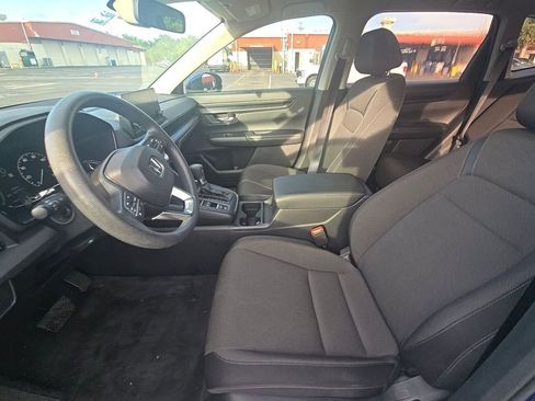 Used 2023 Honda CR-V LX image 7
