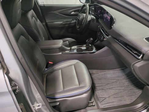 Used 2024 Buick Envista Sport Touring w/ Convenience I Package image 21