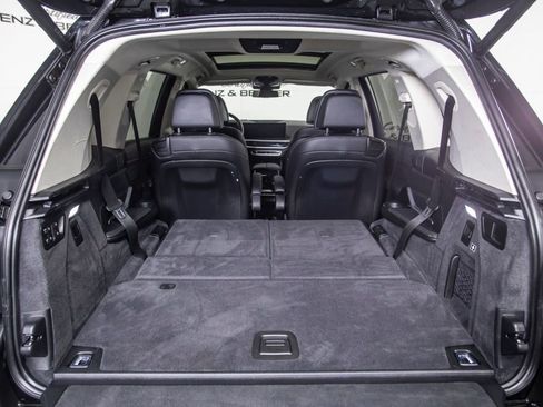 Used 2024 BMW X7 xDrive40i w/ Parking Assistance Package image 13