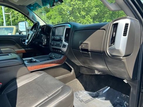 Used 2018 GMC Sierra 3500 SLT AWD/4WD image 28
