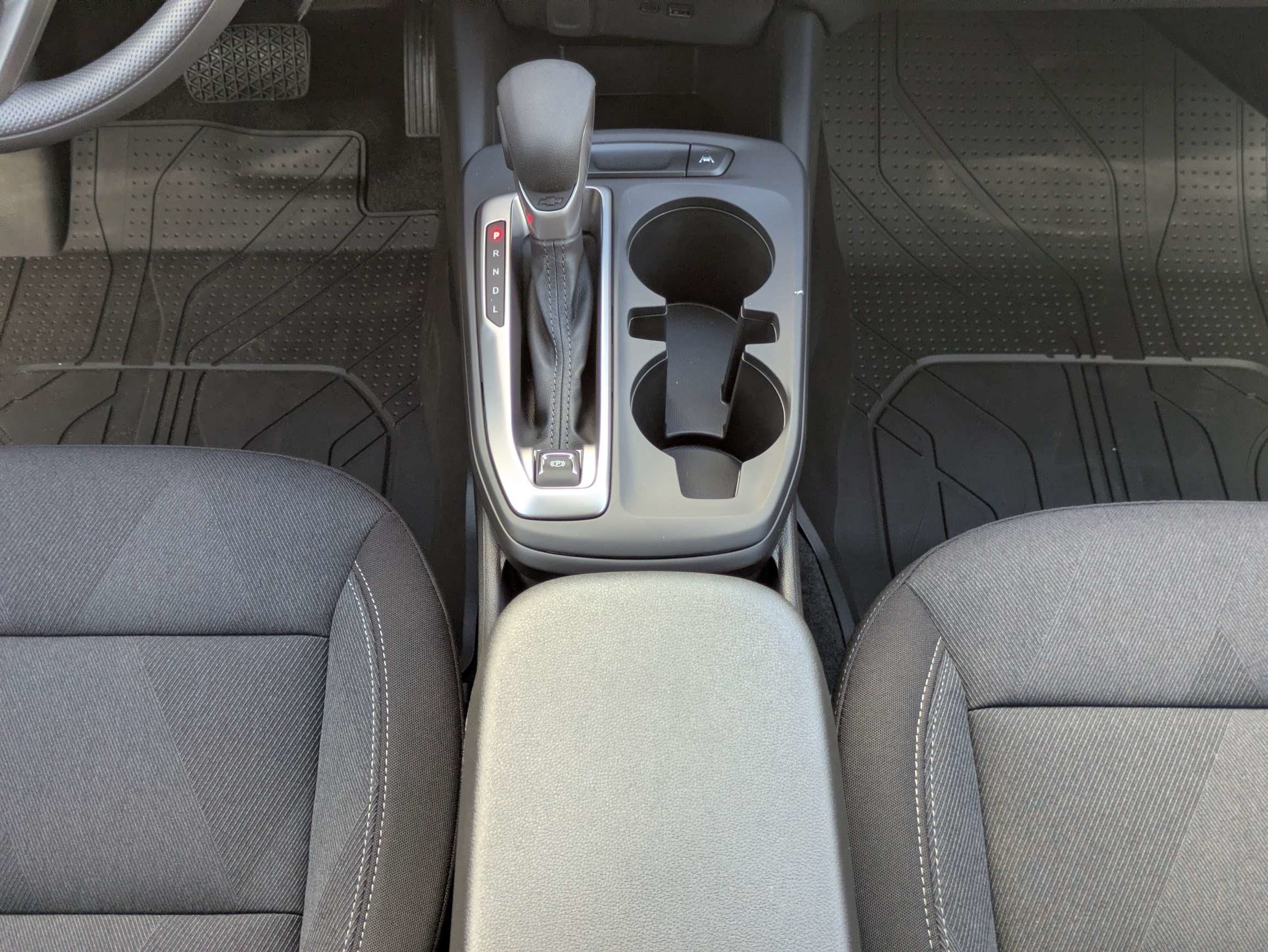 New 2026 Chevrolet Trax LS w/ LS Convenience Package FWD image 6
