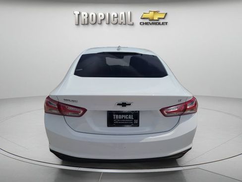 Used 2022 Chevrolet Malibu LT w/ Leather Package FWD image 4