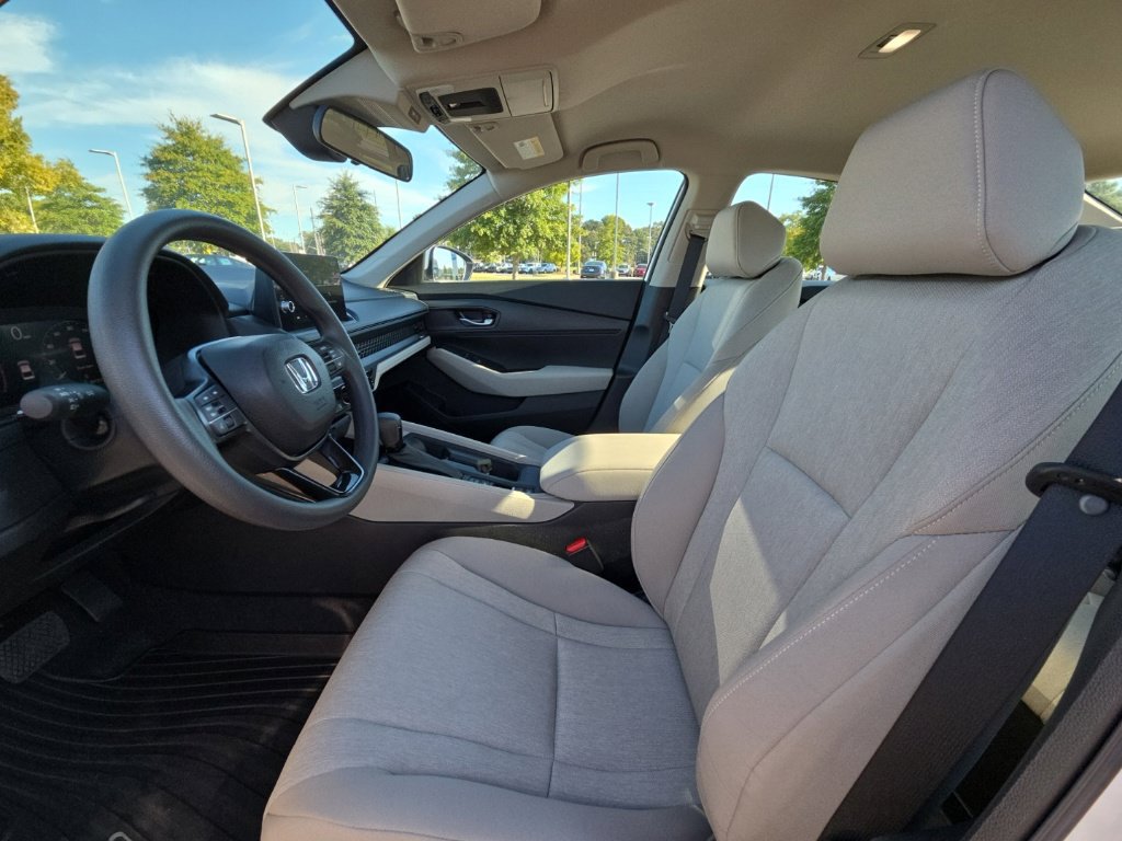 Used 2026 Honda Accord LX image 22