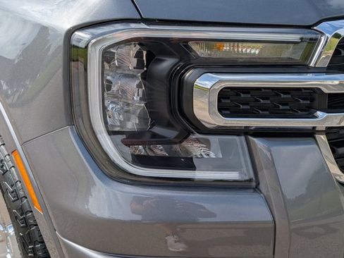 Used 2024 Ford Ranger XLT w/ FX4 Off-Road Package AWD/4WD image 4