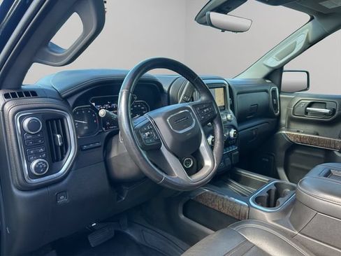 Used 2019 GMC Sierra 1500 Denali w/ Denali Ultimate Package AWD/4WD image 28