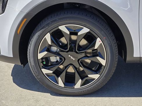 New 2026 Kia Sorento EX FWD image 9