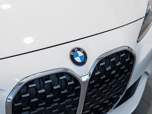 Used 2021 BMW 430i xDrive Coupe w/ Premium Package image 7