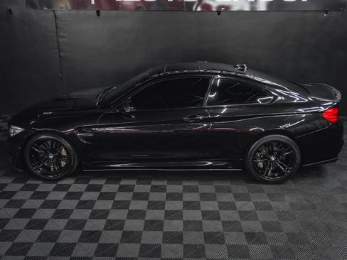 Used 2015 BMW M4 Coupe w/ Executive Package RWD image 27