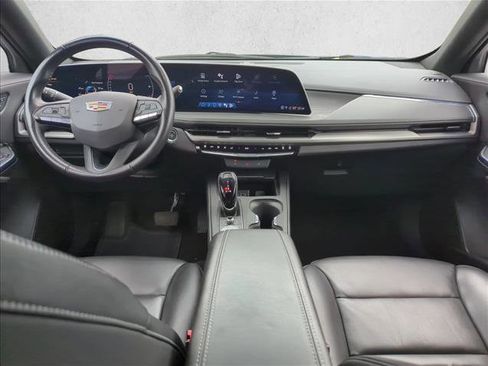 Used 2024 Cadillac XT4 Premium Luxury image 25