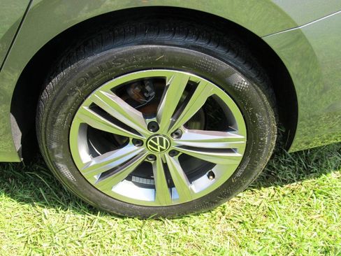 Used 2022 Volkswagen Jetta SE image 16