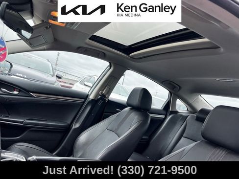 Used 2020 Honda Civic Touring image 11