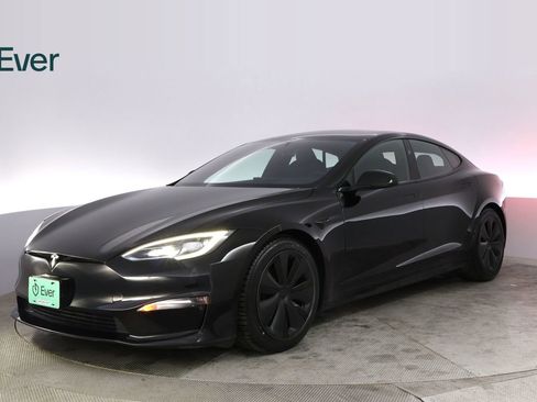 Used 2024 Tesla Model S AWD/4WD image 2