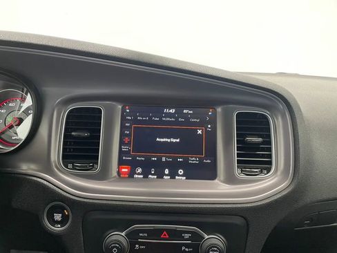 Used 2023 Dodge Charger SXT image 4