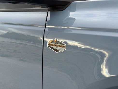 Used 2023 Ford Bronco Wildtrak image 17