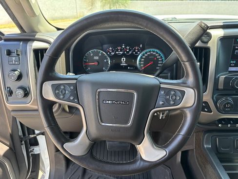 Used 2017 GMC Sierra 2500 Denali w/ Duramax Plus Package AWD/4WD image 19
