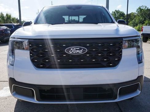 Used 2025 Ford Maverick Lariat w/ 4K Tow Package image 11