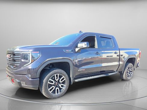 Used 2024 GMC Sierra 1500 AT4 w/ Technology Package image 2