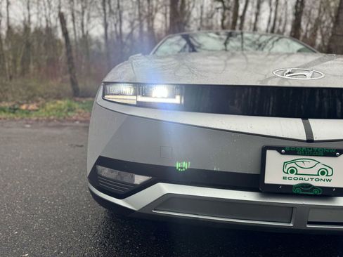 Used 2024 Hyundai Ioniq 5 SEL image 2