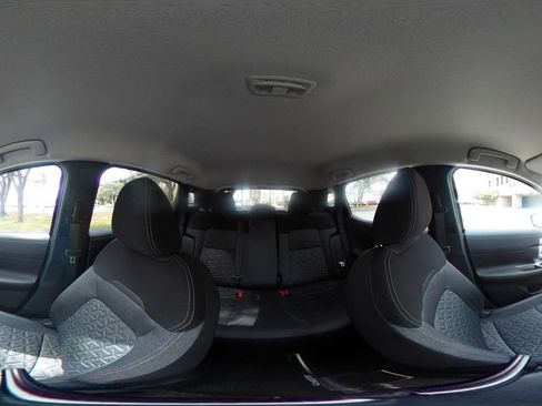 Used 2025 Nissan Kicks SV image 37