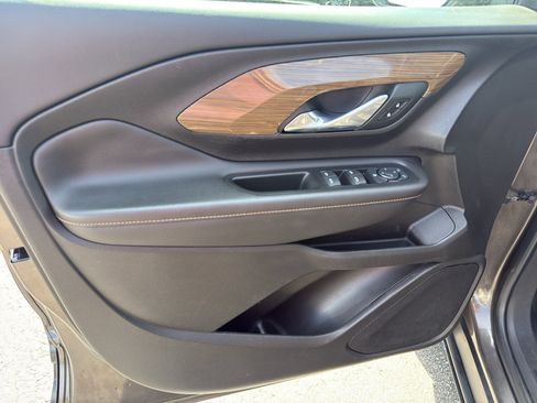 Used 2019 GMC Terrain SLE w/ LPO, Floor Liner Package FWD image 13