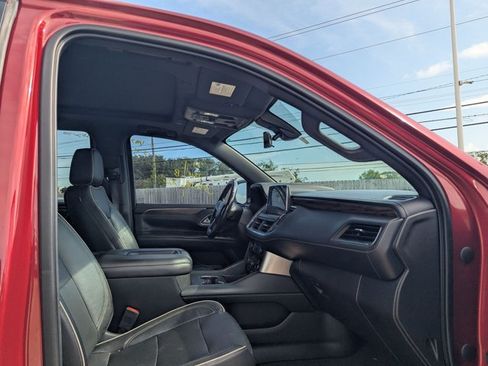 Used 2021 Chevrolet Tahoe Premier w/ Premium Package RWD image 15
