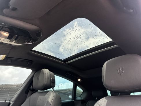 Used 2022 Maserati Levante GT image 16