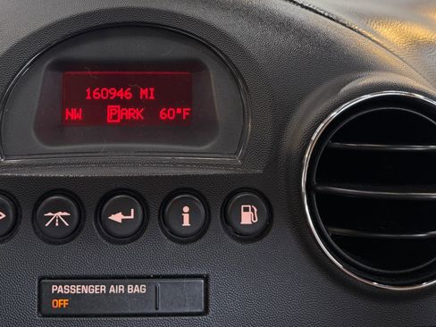 Used 2007 Pontiac Grand Prix GT w/ Premium Package image 18