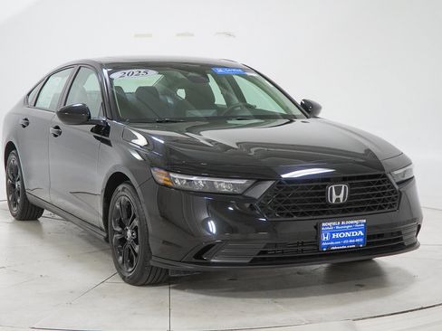 Certified 2025 Honda Accord SE image 14