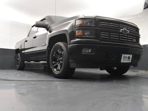 Used 2015 Chevrolet Silverado 1500 LTZ Z71 w/ Midnight Edition AWD/4WD image 19