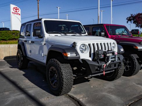 Used 2019 Jeep Wrangler Unlimited Sport AWD/4WD image 2