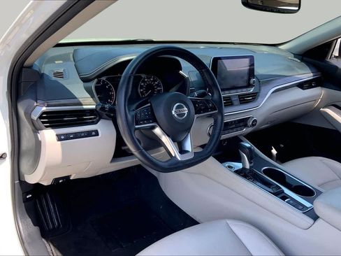 Used 2019 Nissan Altima 2.5 SL FWD image 17