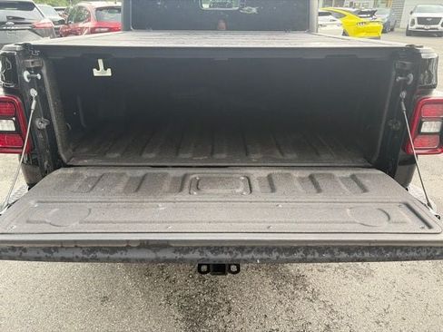 Used 2023 Jeep Gladiator Mojave w/ LED Lighting Group AWD/4WD image 10