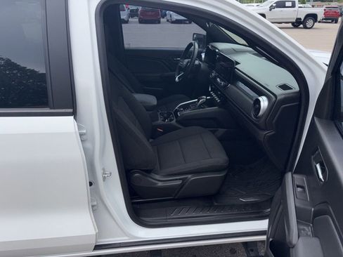 Used 2024 Chevrolet Colorado LT w/ LT Convenience Package RWD image 12