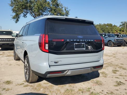 New 2025 Ford Expedition Max Platinum w/ Platinum Ultimate Package image 8