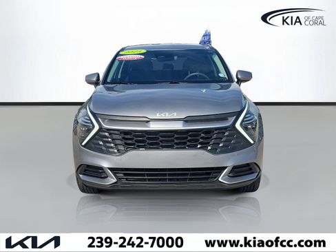 Certified 2025 Kia Sportage LX FWD image 2