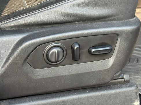 Used 2020 Chevrolet Silverado 2500 LTZ w/ LTZ Premium Package image 17