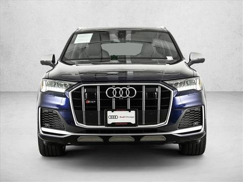 Used 2022 Audi SQ7 Premium Plus w/ SQ7 Executive Package AWD/4WD image 2