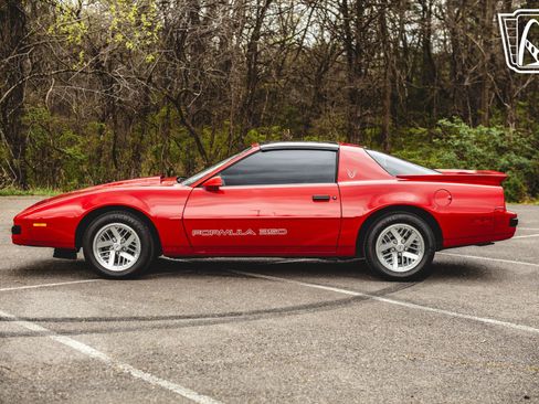 Used 1989 Pontiac Firebird Formula RWD image 7