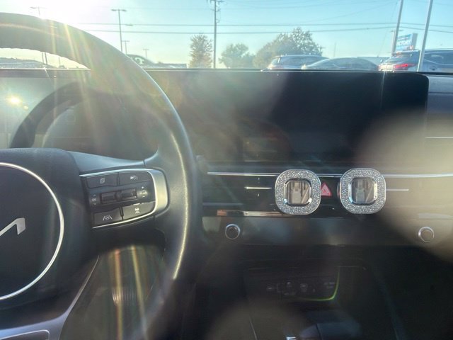 Used 2025 Kia K5 GT-Line w/ GT-Line Premium Package AWD/4WD image 12